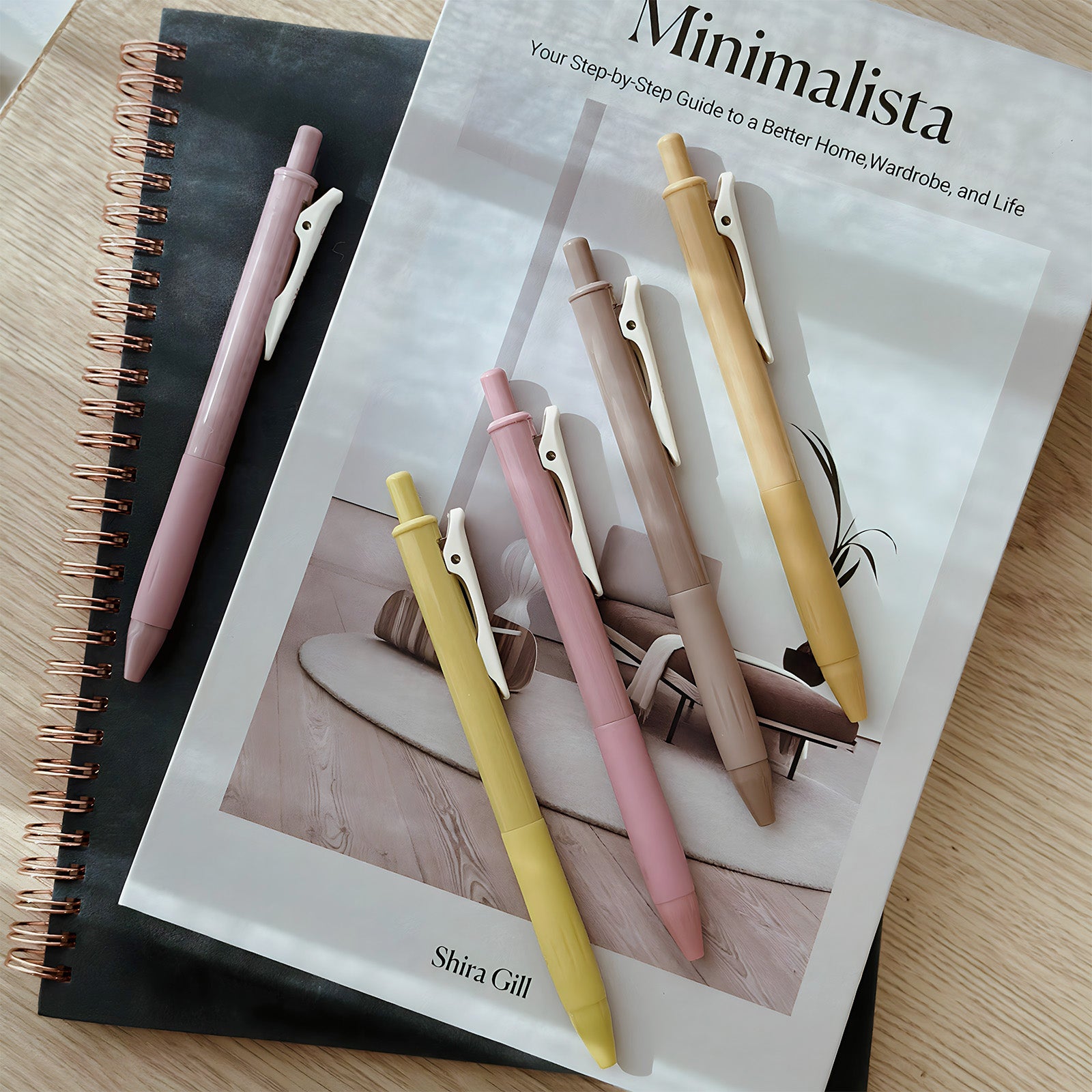 Wrapables Multi-Color Retractable Gel Pen Set (5 pack), 0.5mm Fine Point, for Writing, Journaling, Drawing, Home and Office