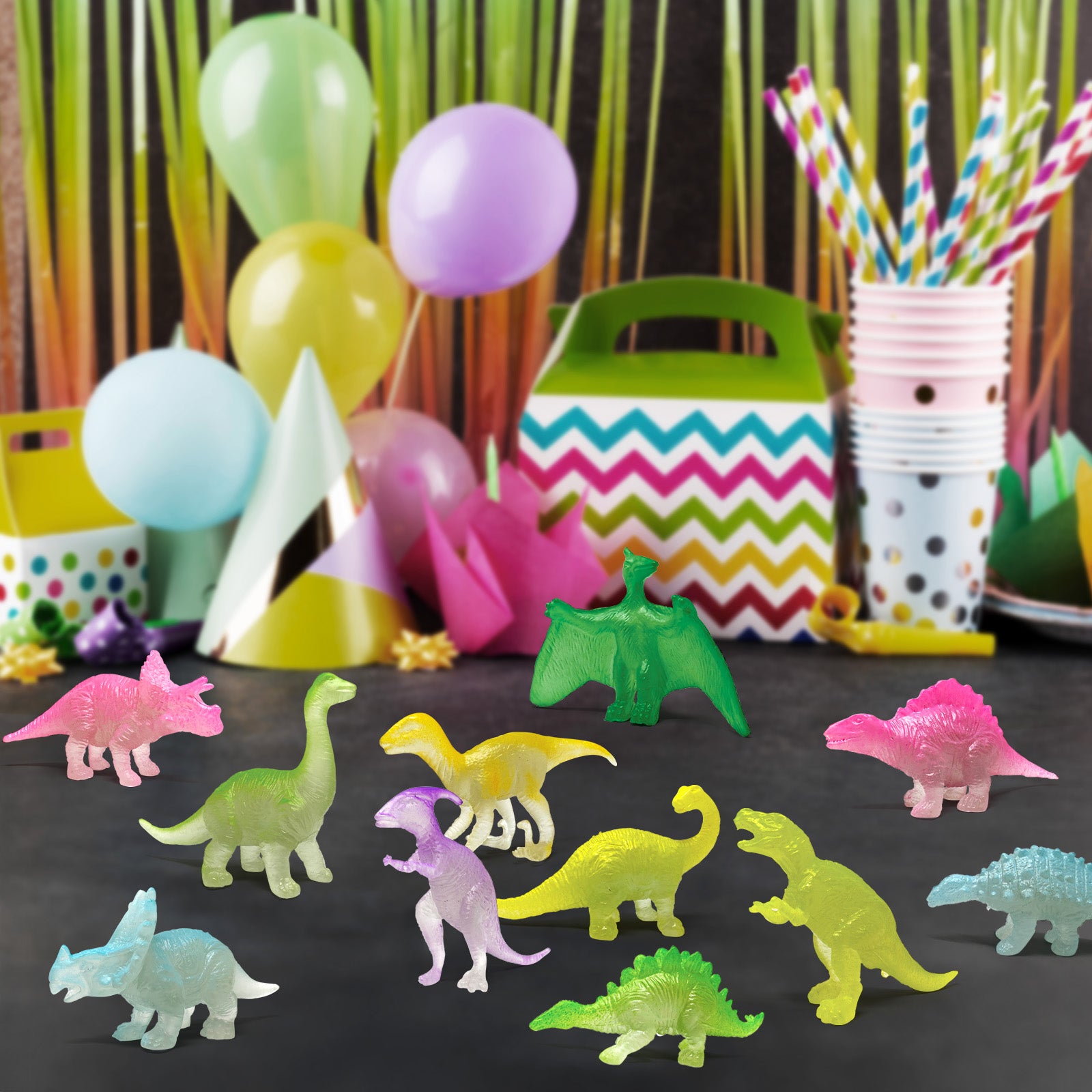 Wrapables 24pcs Mini Plastic Dinosaur Figurines