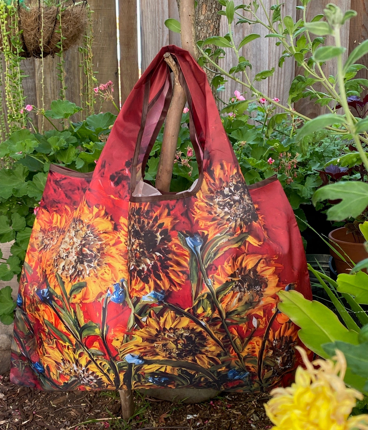 Wrapables Large Foldable Oil Painting Nylon Reusable Grocery Bag
