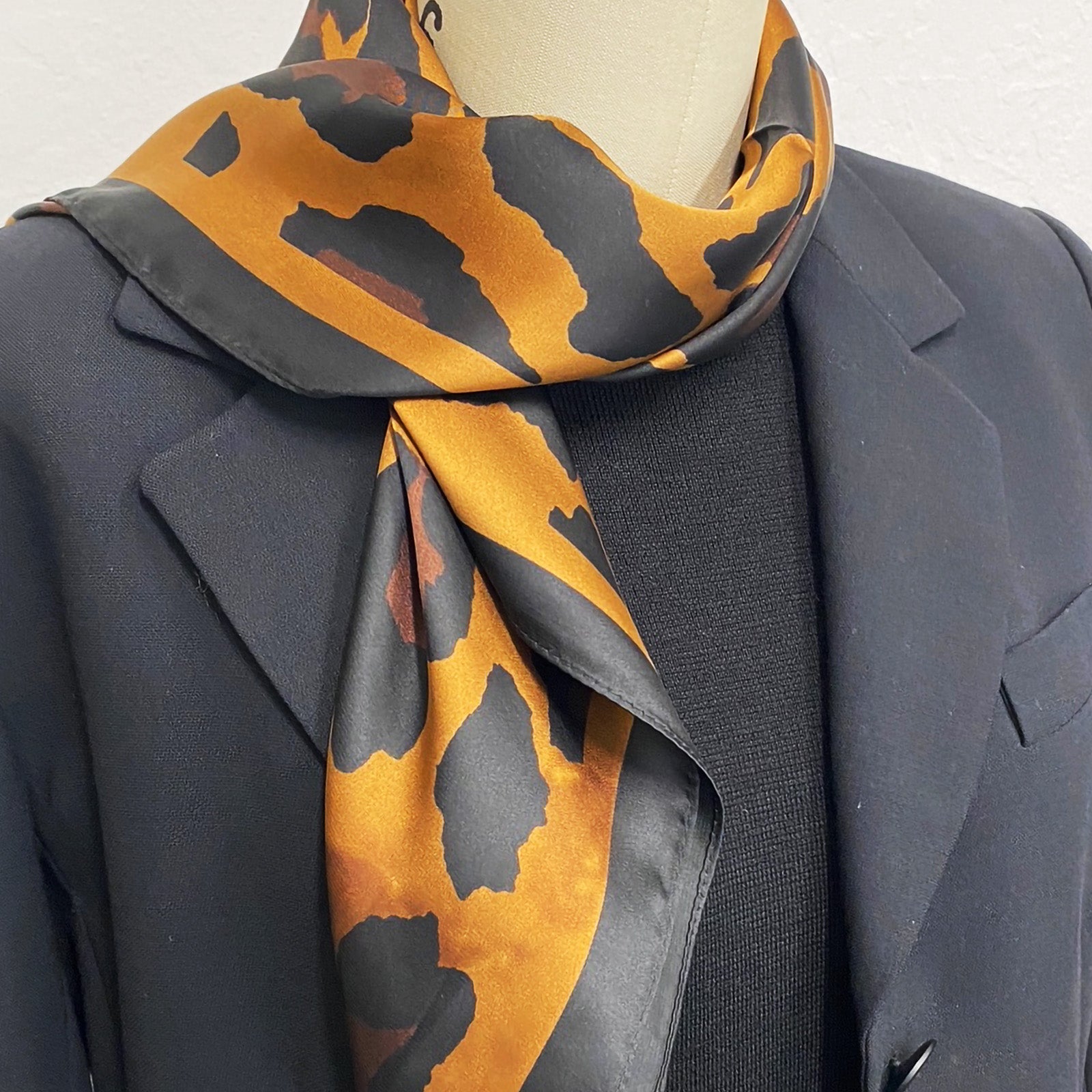 Wrapables Satin Neckerchief Square Scarf 26.5 x 26.5 Inches, Leopard Spots
