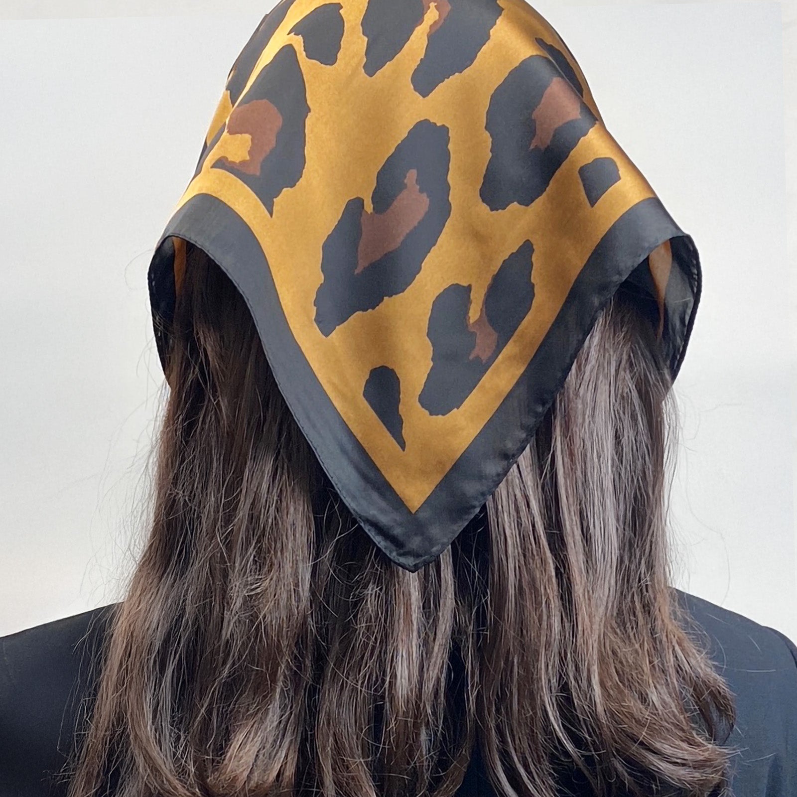 Wrapables Satin Neckerchief Square Scarf 26.5 x 26.5 Inches, Leopard Spots