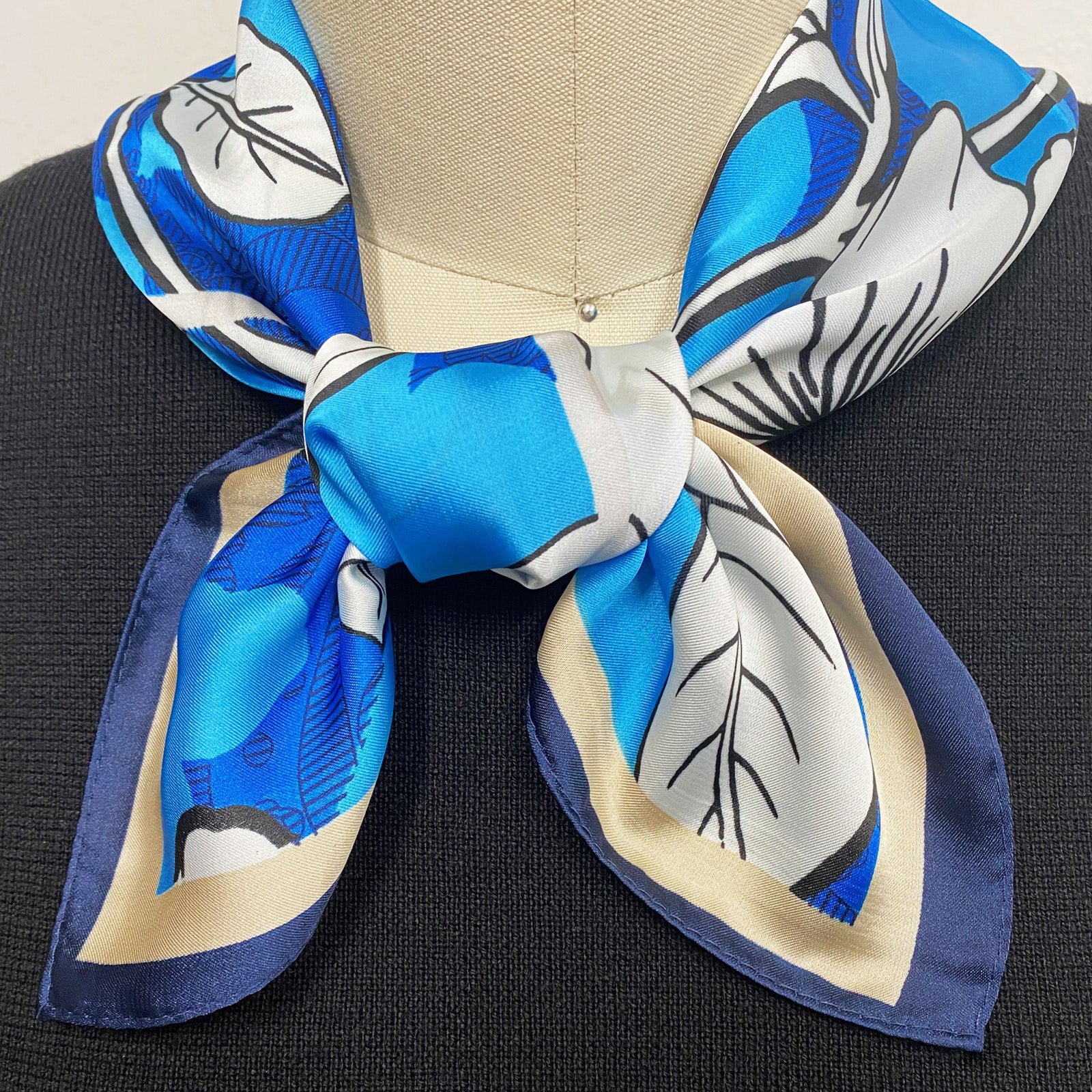 Wrapables Satin Neckerchief Square Scarf 26.5 x 26.5 Inches, Blue Summer Floral
