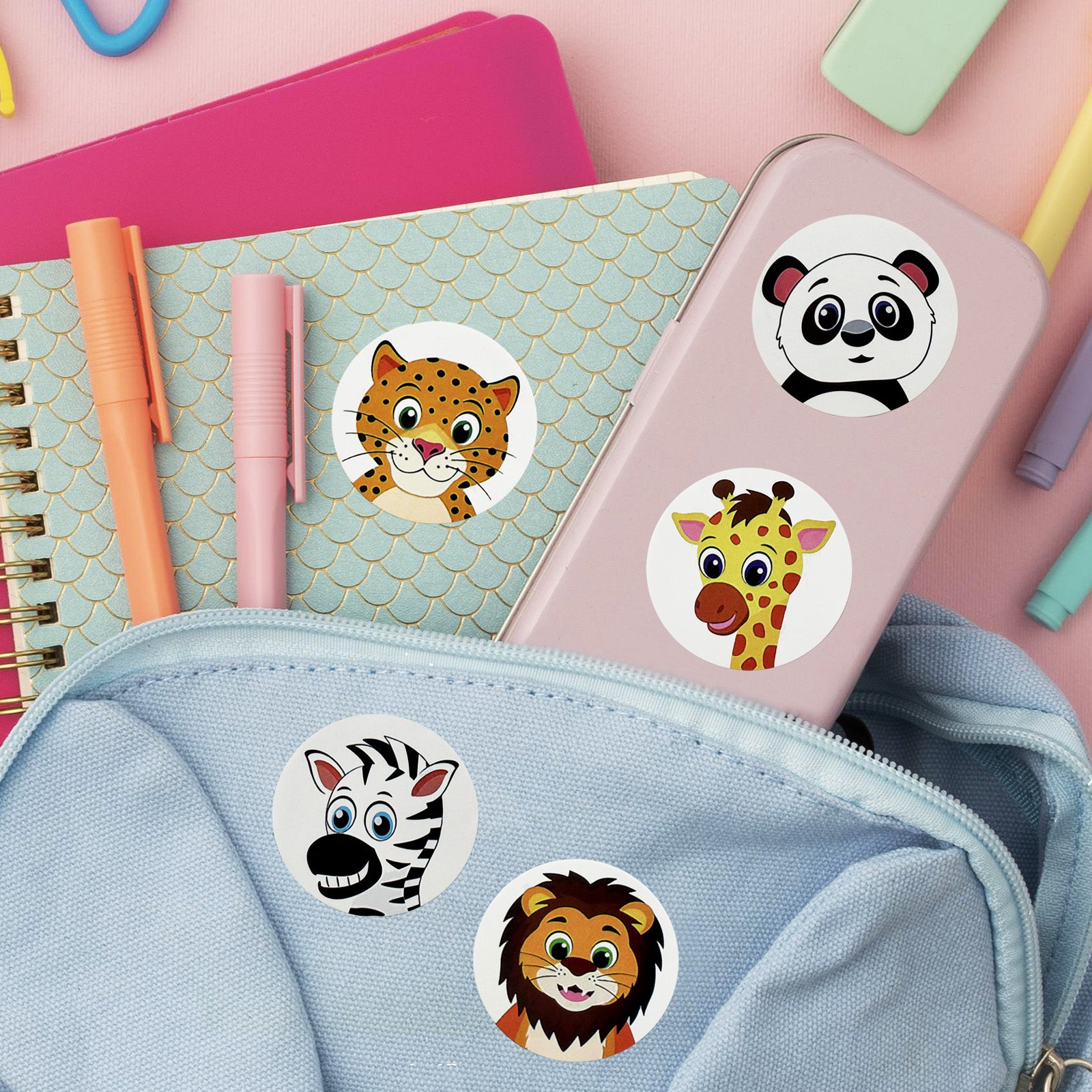 Wrapables Animal Sticker Roll, Stickers for Sealing Cards, Envelopes, Gift Boxes, Festive Party Favors (500pcs)