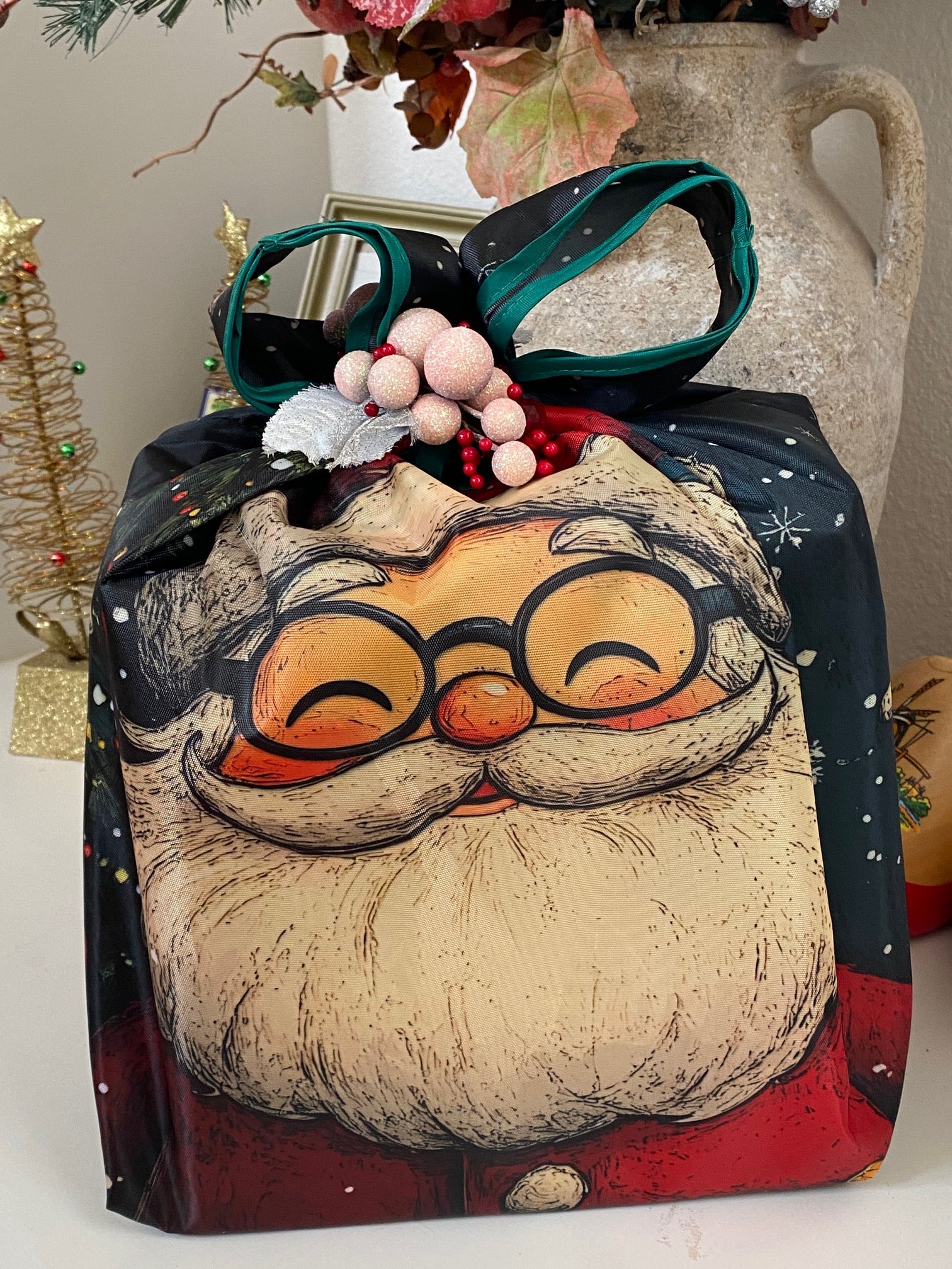 Wrapables Large Foldable Christmas Holiday Nylon Reusable Grocery Bag
