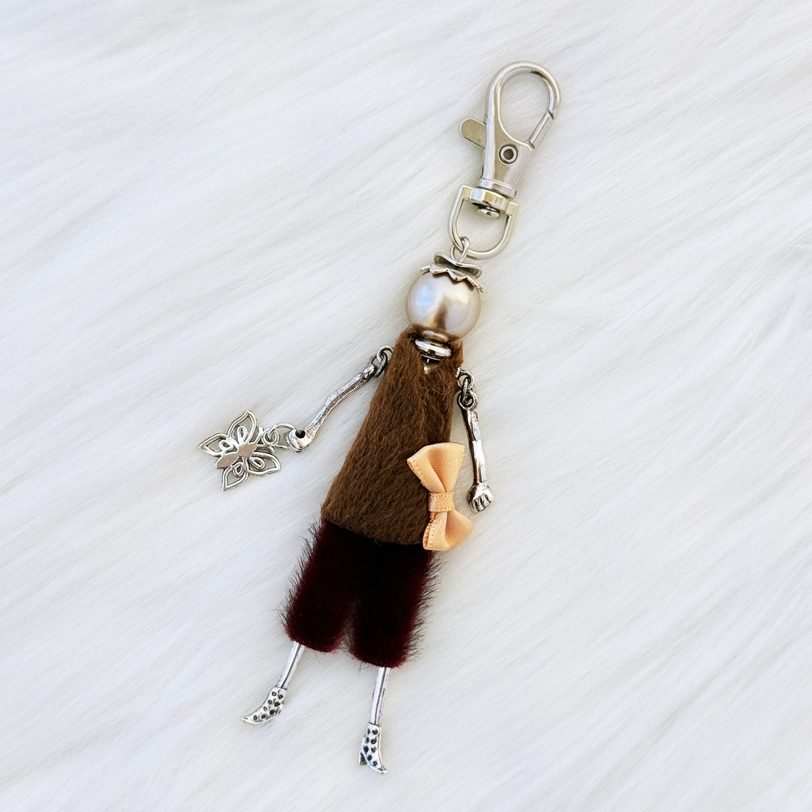 Wrapables Hanging Fashionista Doll Keychain, Crystal Rhinestone Keyring Bag Charm