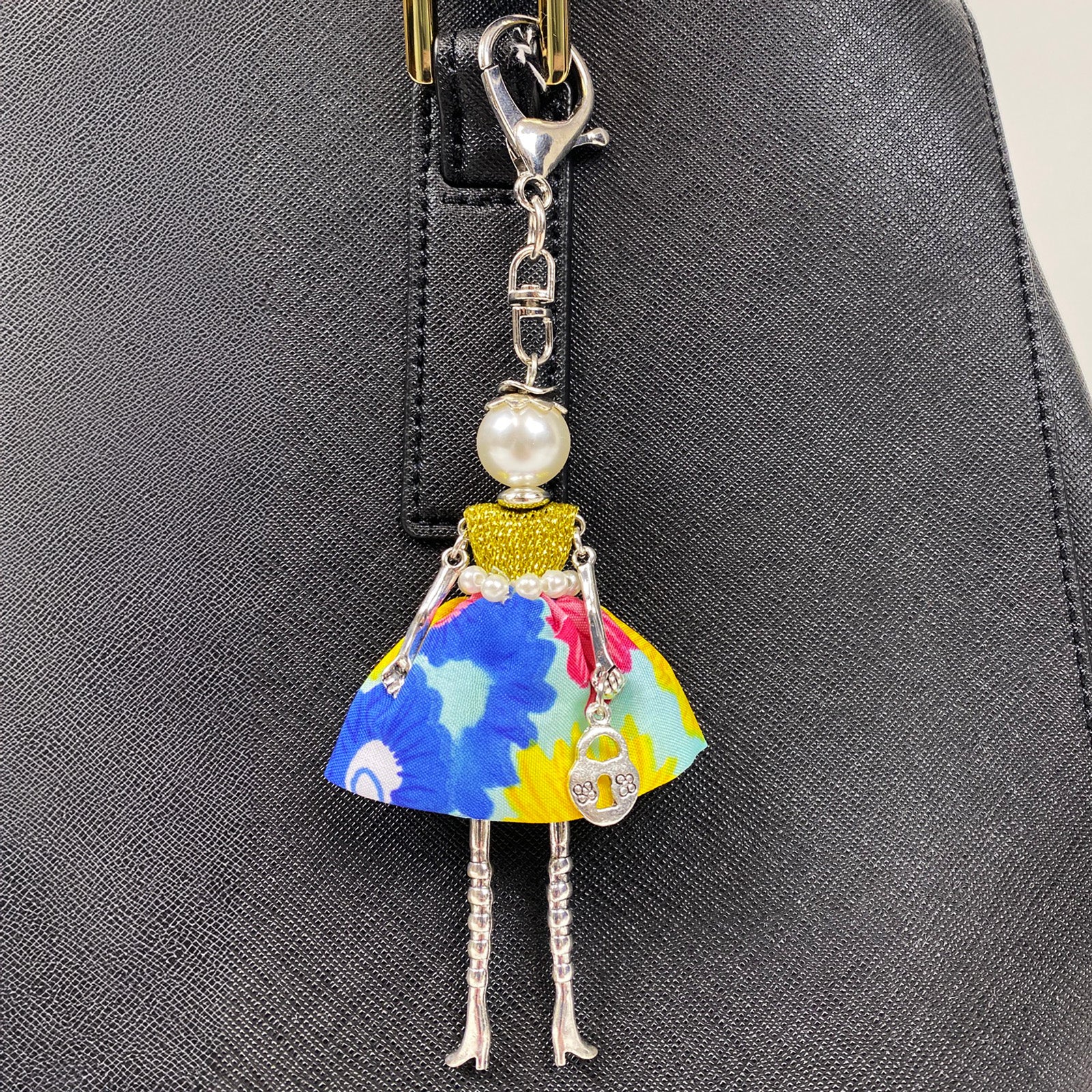 Wrapables Hanging Fashionista Doll Keychain, Crystal Rhinestone Keyring Bag Charm