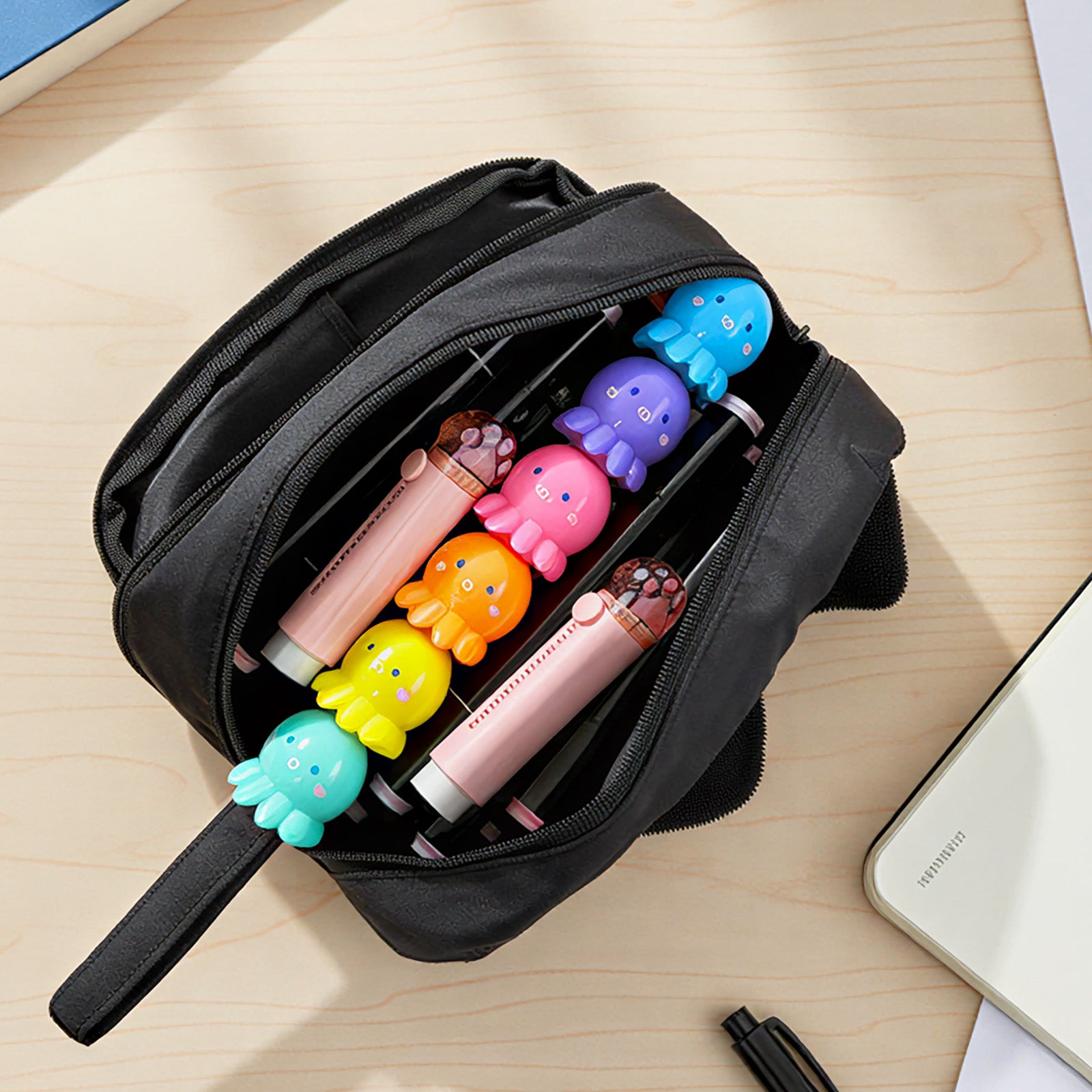Wrapables 3D Animal Face Pencil Case, Large Capacity 2 Compartment Pencil Pouch for Stationery Tools