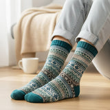 Wrapables Women's Nordic Winter Warm Crew Wool Socks (Set of 5)