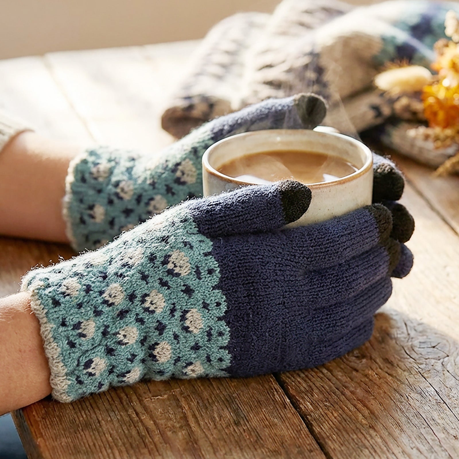 Wrapables Cold Weather Touchscreen Texting Gloves for Women (Set of 2)