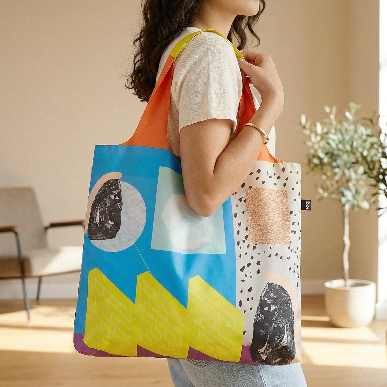 LOQI RUOHAN WANG Parallel World Recycled Reusable Shopping Bag