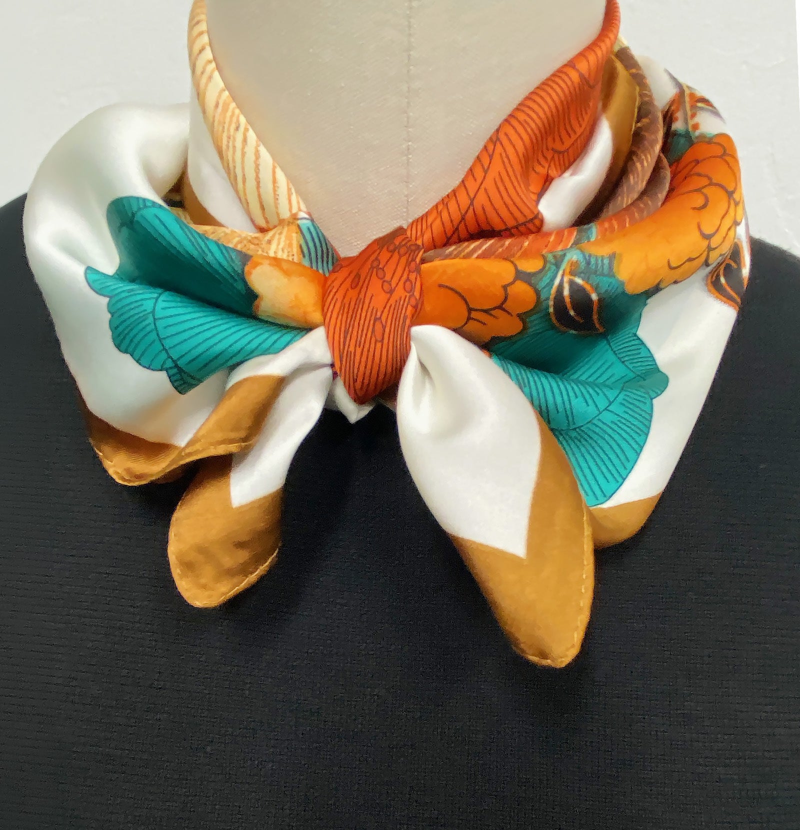 Wrapables Womens 2 Piece Silky Feeling Satin Square Scarf Set, 26.5x26.5 Inch Neckerchief [A75251, A75236], Ginkgo Iris