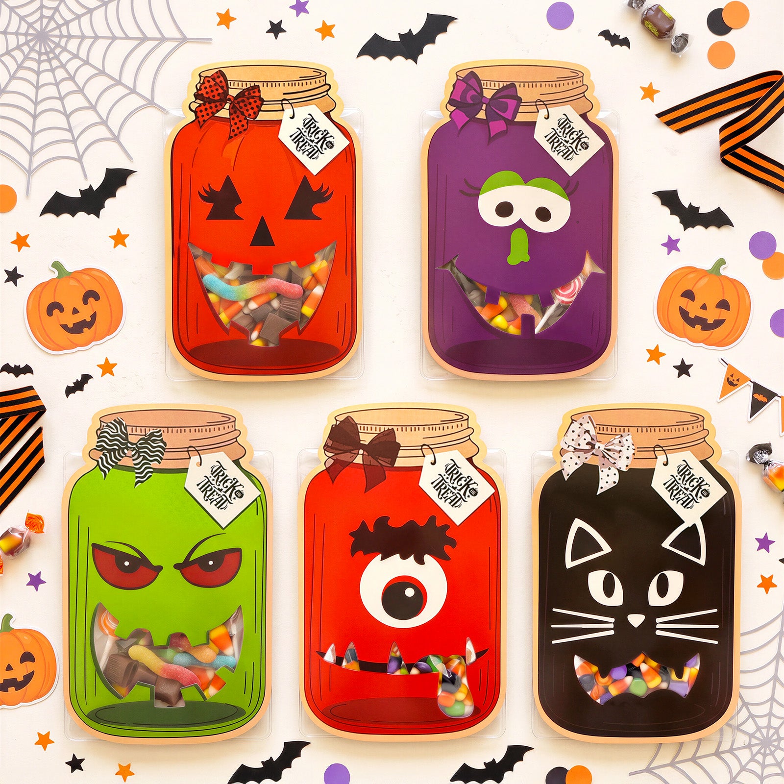 Wrapables 50pk Halloween Treat Bags with Mason Jar Cards Set, DIY Trick or Treat, Gift Exchange, Party Favors (Candy Not Included)