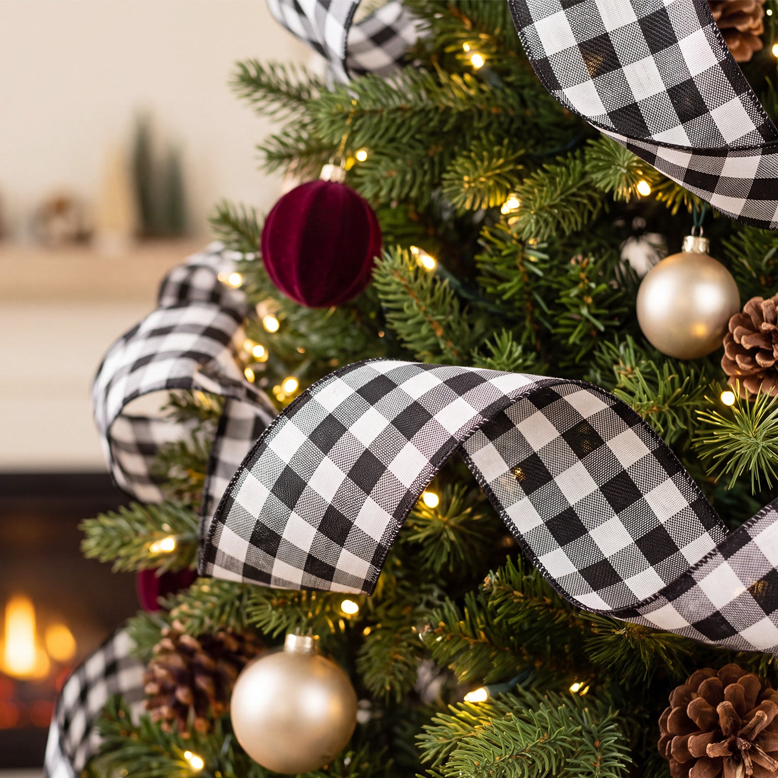 Wrapables Christmas Wired Ribbons 2.5 inch x 10 Yards, for Gift Wrapping, Bows, Wreaths, Xmas Trees, Holiday Decor, DIY Crafts, Black Plaid