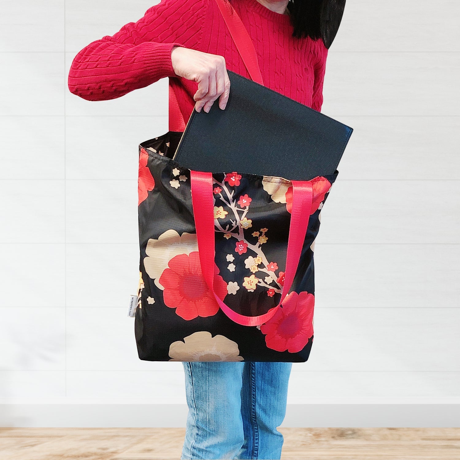 Wrapables Stylish Compact Folding Ripstop Polyester Tote Bag, Shoulder Bag, Travel Bag, Shopping Bag, Midnight Floral