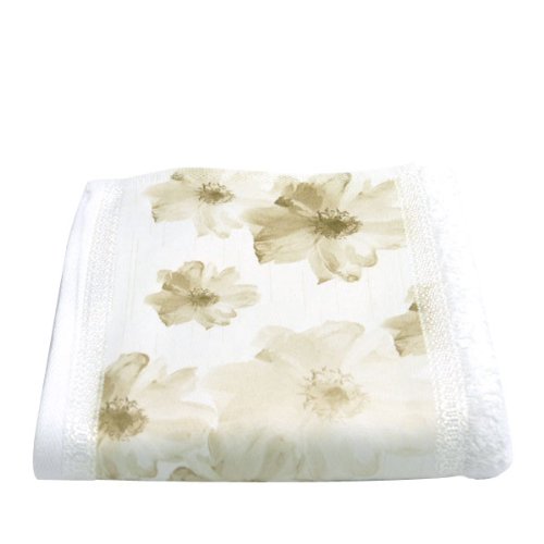 Champagne Poppies Towel collection