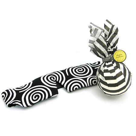 Dream Swirl Sleep Mask & Scented Bath Ball Gift Set