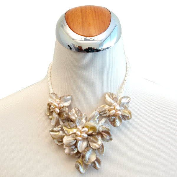Elegant White Shell Floral Bouquet Necklace, 17.3 Inches