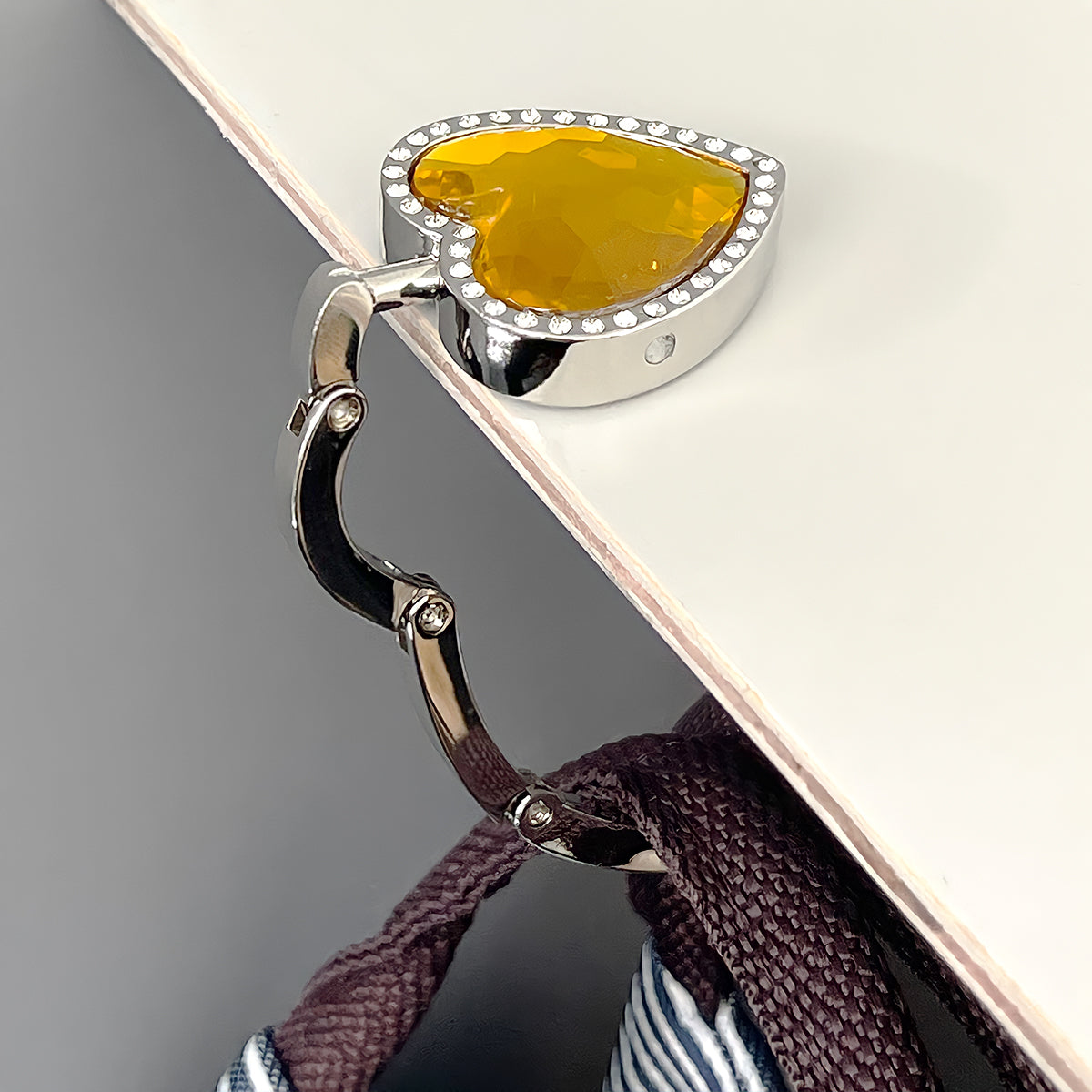 Portable Purse Hook (6 Pack) - Silver Folding Bag Hook - Foldable Metal  Purse Holder For Table, Restaurant, Office, Bars & Cafes - Gift For  Girl/women | Fruugo BH
