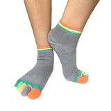 Wrapables Colorful Five Toe Socks Set of 5, Grey/Purple/White/Blue/Green