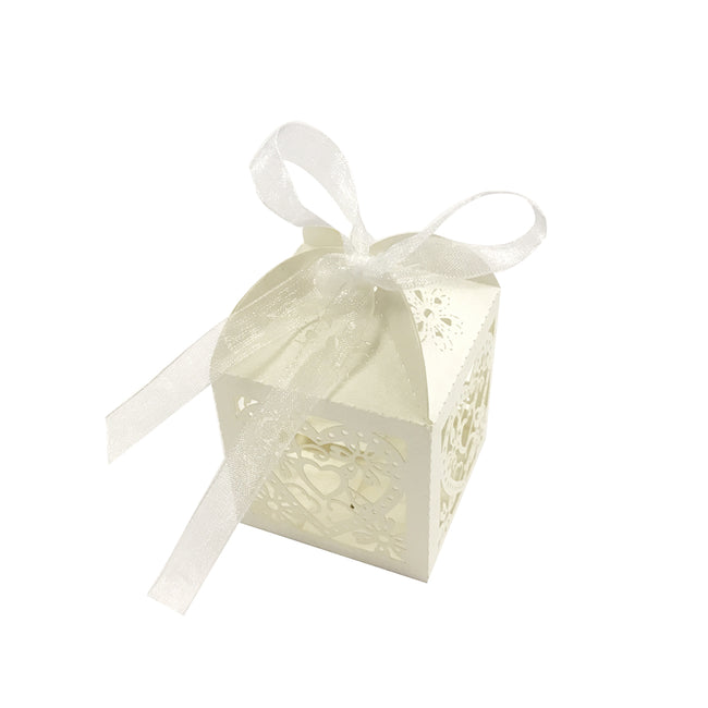 Wrapables Hearts and Flowers Wedding Party Favor Boxes Gift Boxes with Ribbon (Set of 50)