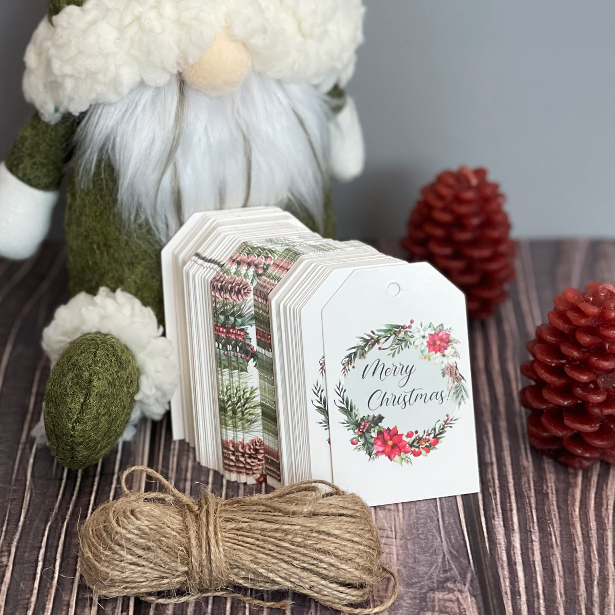 Wrapables Merry Christmas Gift Tags with Jute Strings for Gift