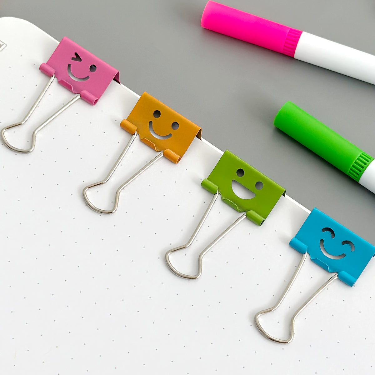 Wrapables Smiley Face Binder Clips for Office, Paper Clamps, Paper Clips
